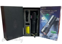 Супер мощен LED фенер с три акумулаторни батерии в луксозна кутия