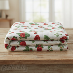 ПОКРИВКА ЗА ЛЕГЛО/ ОДЕЯЛО– ПИКЕ- Ягоди,  100%  памук