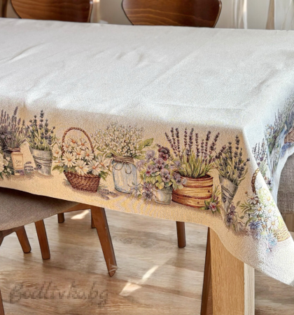ПОКРИВКА ЗА МАСА ЖАКАРД  ЛАВАНДУЛА В САКЦИЯ, 140/180СМ. 