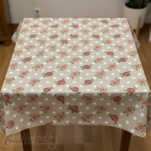 ПОКРИВКА ЗА МАСА,Цветя на мръсно бяла основа с бели точки, ПАНАМА, 87% памук 