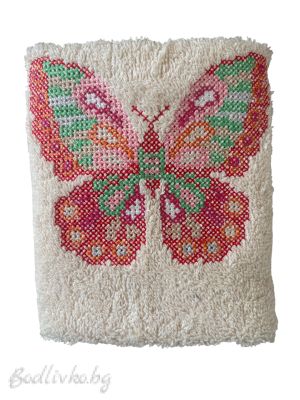 ХАВЛИЯ  ЗА РЪЦЕ. 100% ПАМУК,БРОДЕРИЯ Пеперуда, РАЗМЕР: 30/50СМ,, HAND MADE,